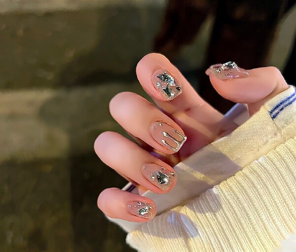 Mẫu nail đẹp đơn giản 6