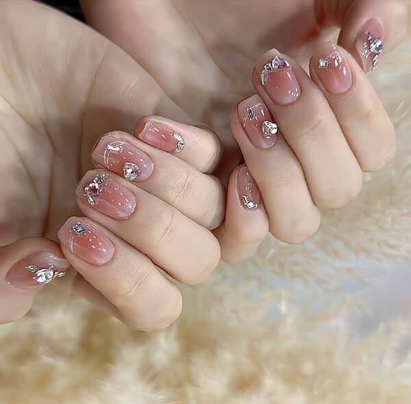 Mẫu nail đẹp đơn giản 8