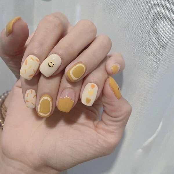 Nail móng ngắn cute 9