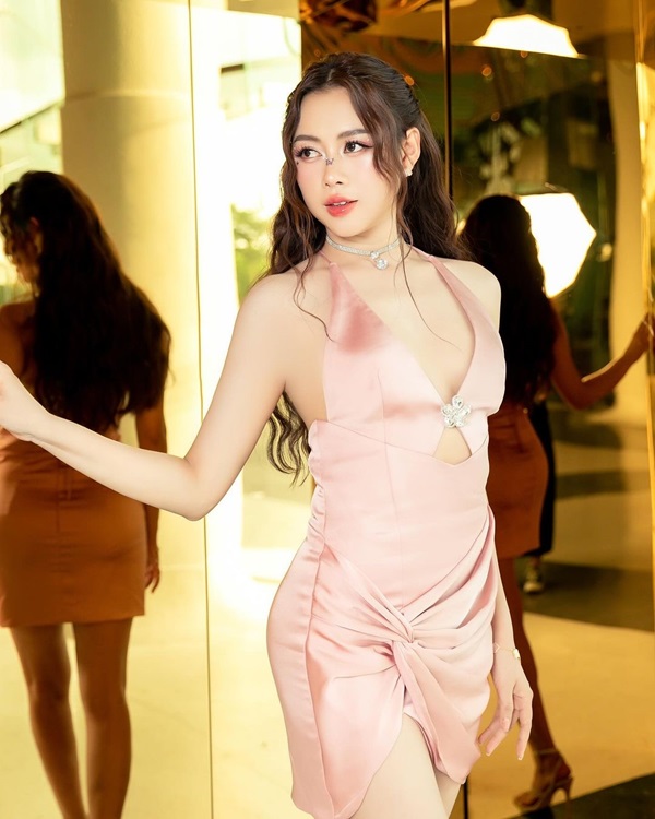 ảnh Việt Phương Thoa sexy 9