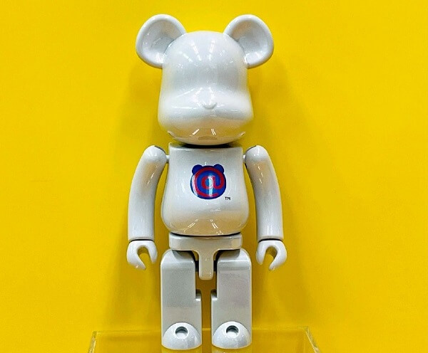 hình nền gấu bearbrick 1