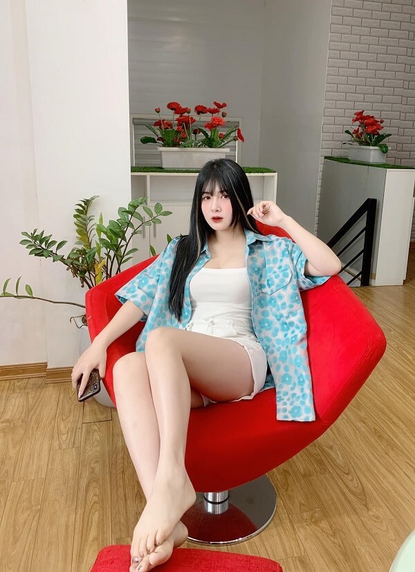 Quỳnh Ale sexy 32