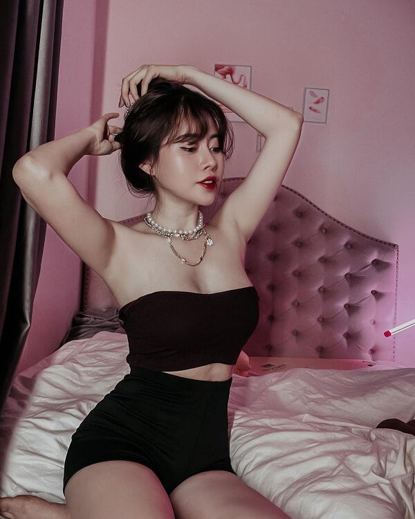 Việt Phương Thoa sexy 11