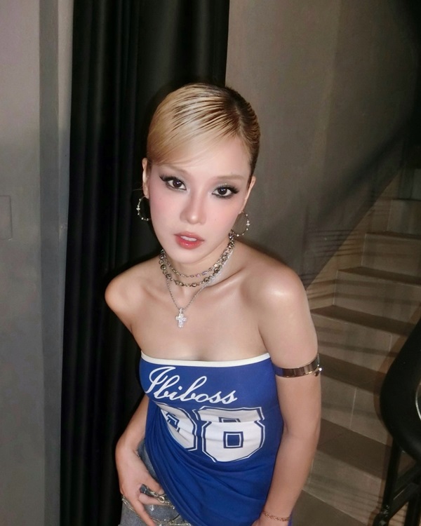 Hoàng Yến chibi sexy 18