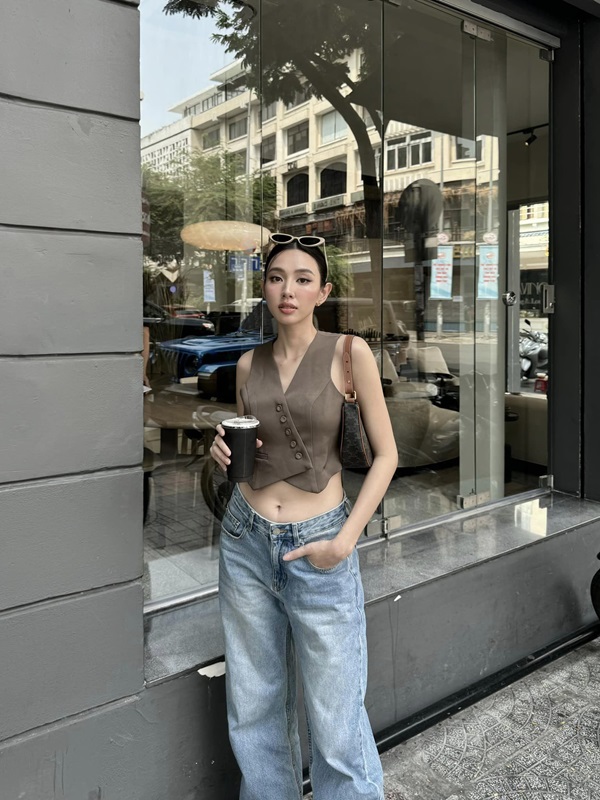 Thùy Tiên sexy 22