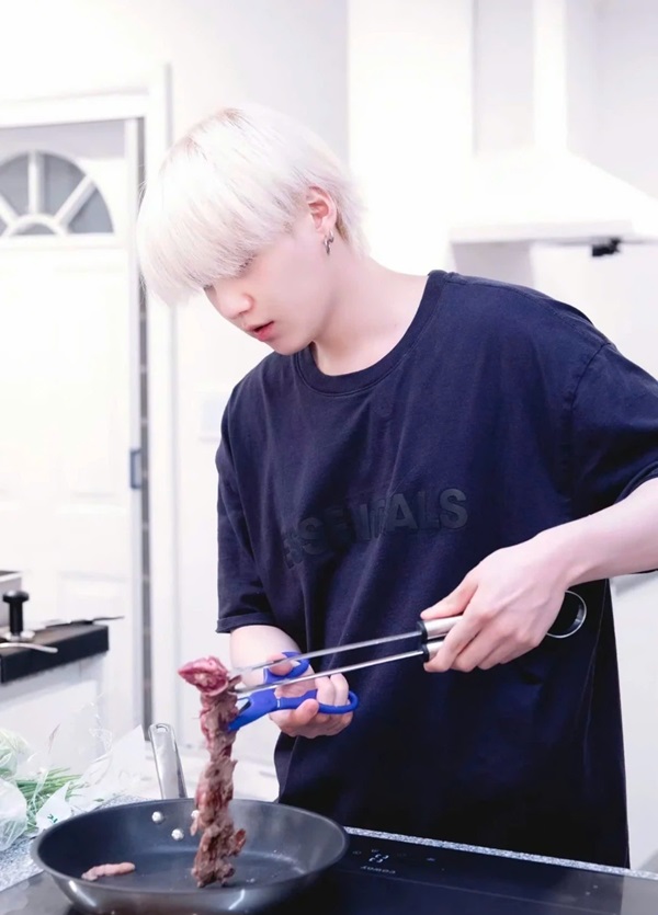 suga bts 24