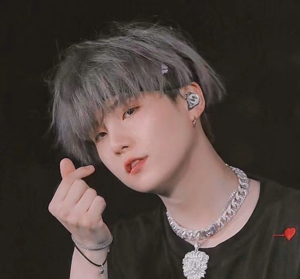 Suga cute 33