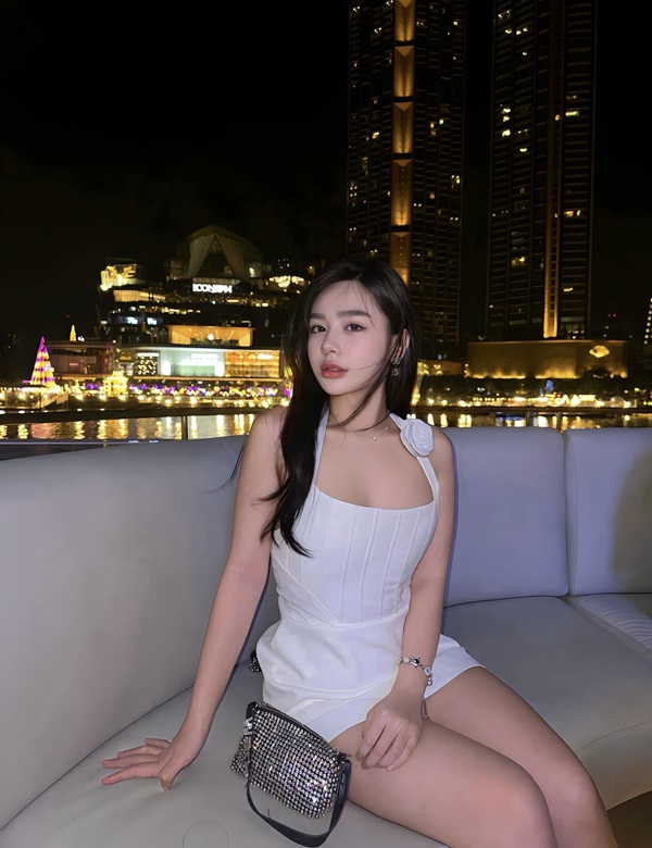 ảnh Trần Minh Thiên Di sexy 10