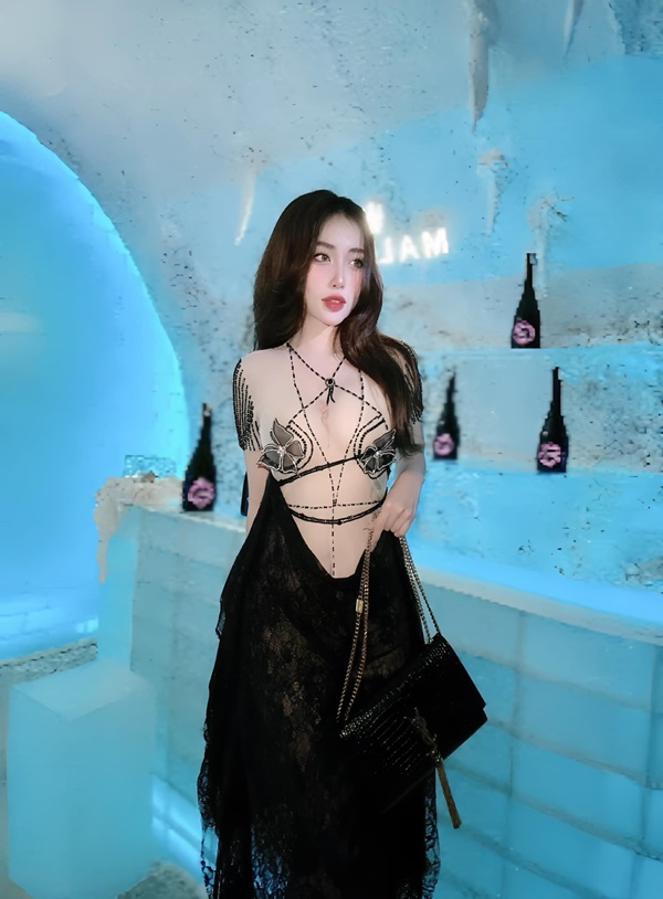 ảnh hotgirl Trần Ngọc Thanh Hà Bikini 4