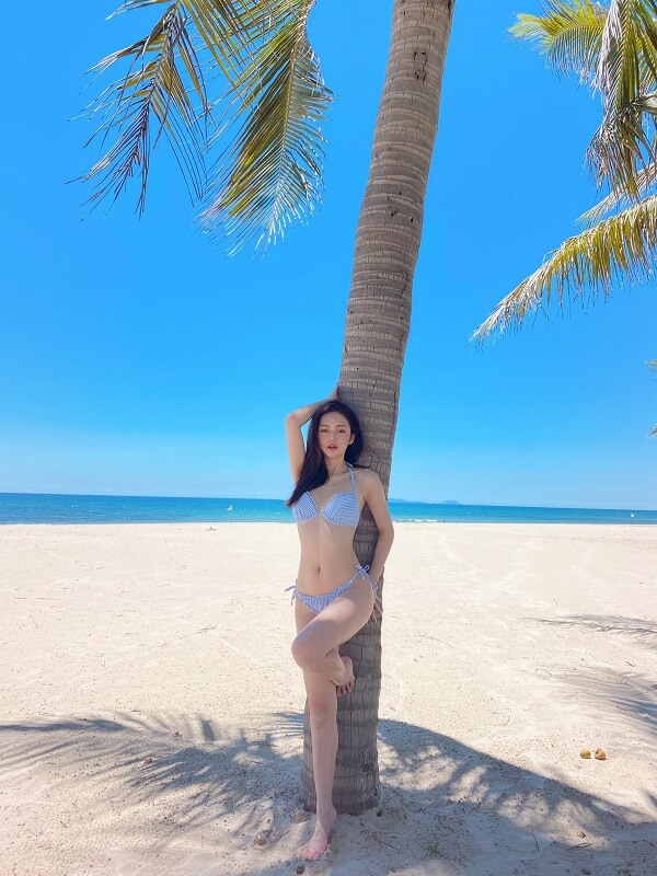 liz Kim Cương bikini 11