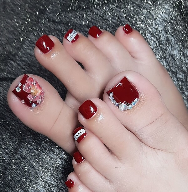 Mẫu nail đẹp tôn da chân 5