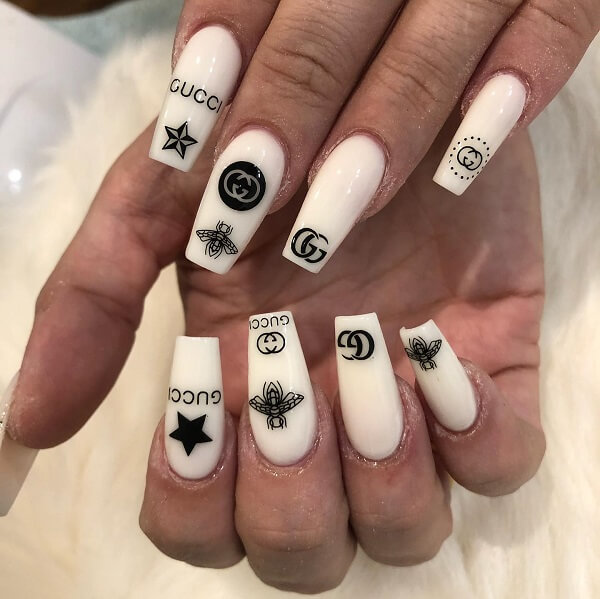 Mẫu nail Gucci đẹp 6