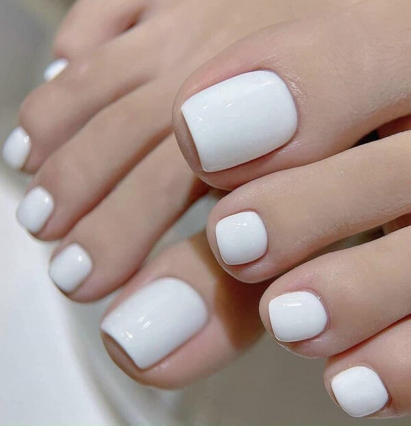 Nail chân màu trắng 1