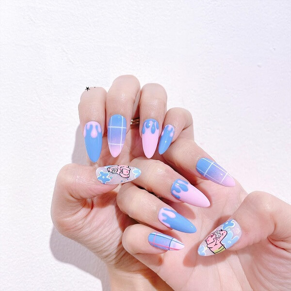 Mẫu nail kẻ sọc 4