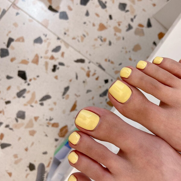 Mẫu nail màu vàng 9