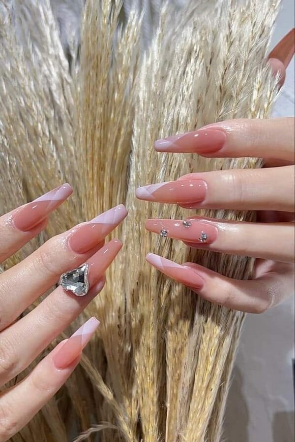 Mẫu nail ombre hồng 5