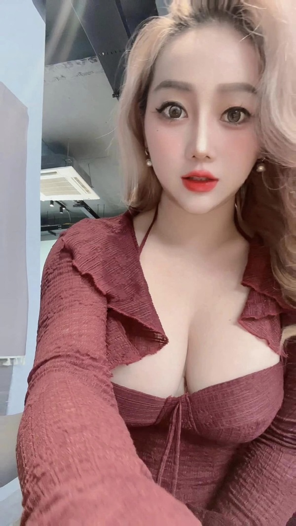 nhả Chu Phương Uyên sexy 30