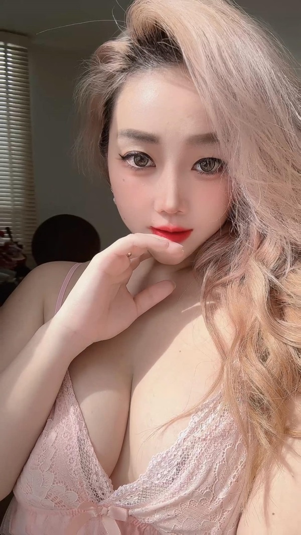 nhả Chu Phương Uyên sexy 27