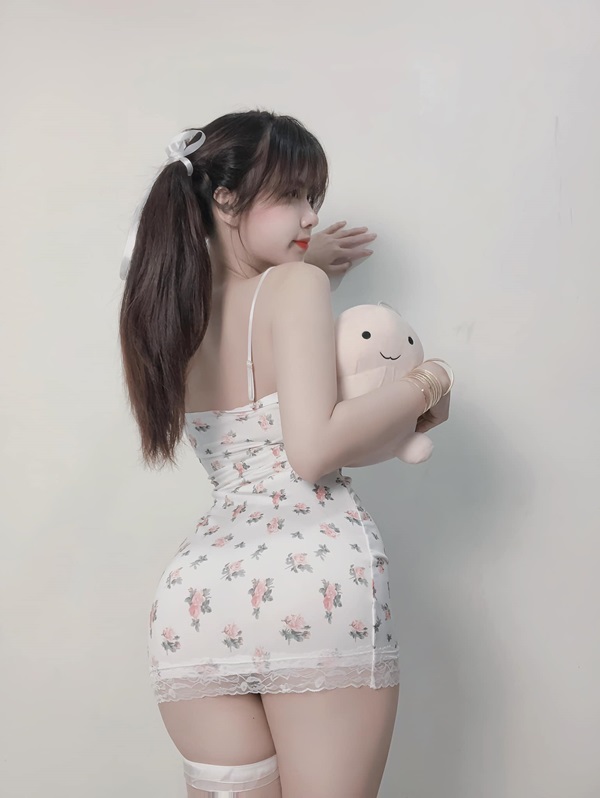 ảnh Trương Khả Di sexy 10