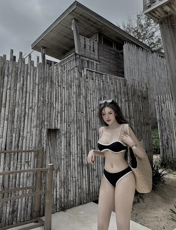 Mai Phương Bùi bikini 1