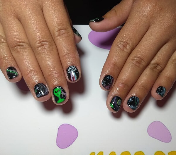 Mẫu nail galaxy 9