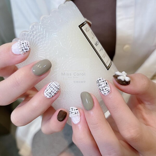 Mẫu nail caro 8