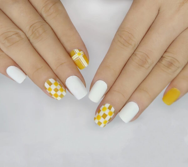 nail kẻ caro 5