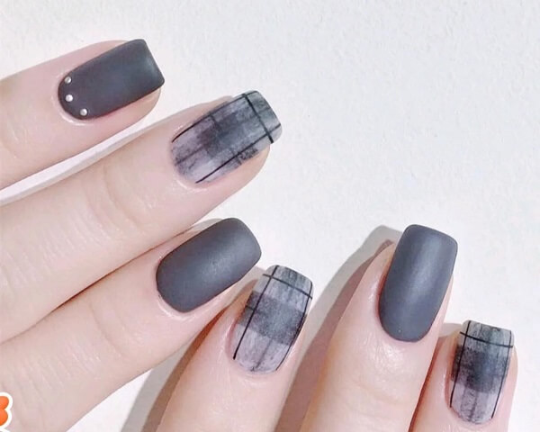 Những mẫu nail kẻ caro 5