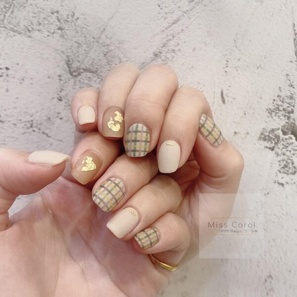 nail kẻ caro 4