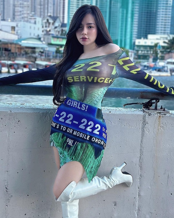 Quỳnh Na sexy 7