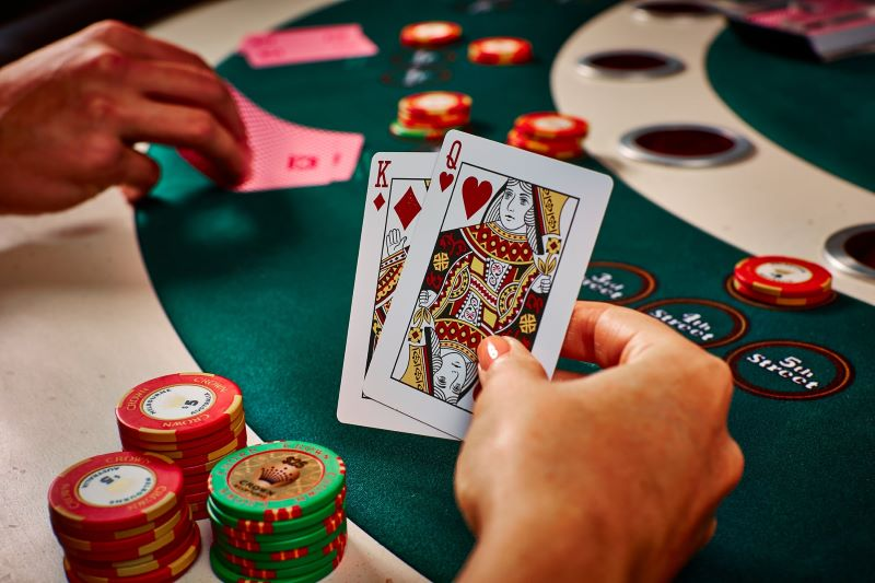 Tham khảo luật chơi của Baccarat tại cổng game Bet88