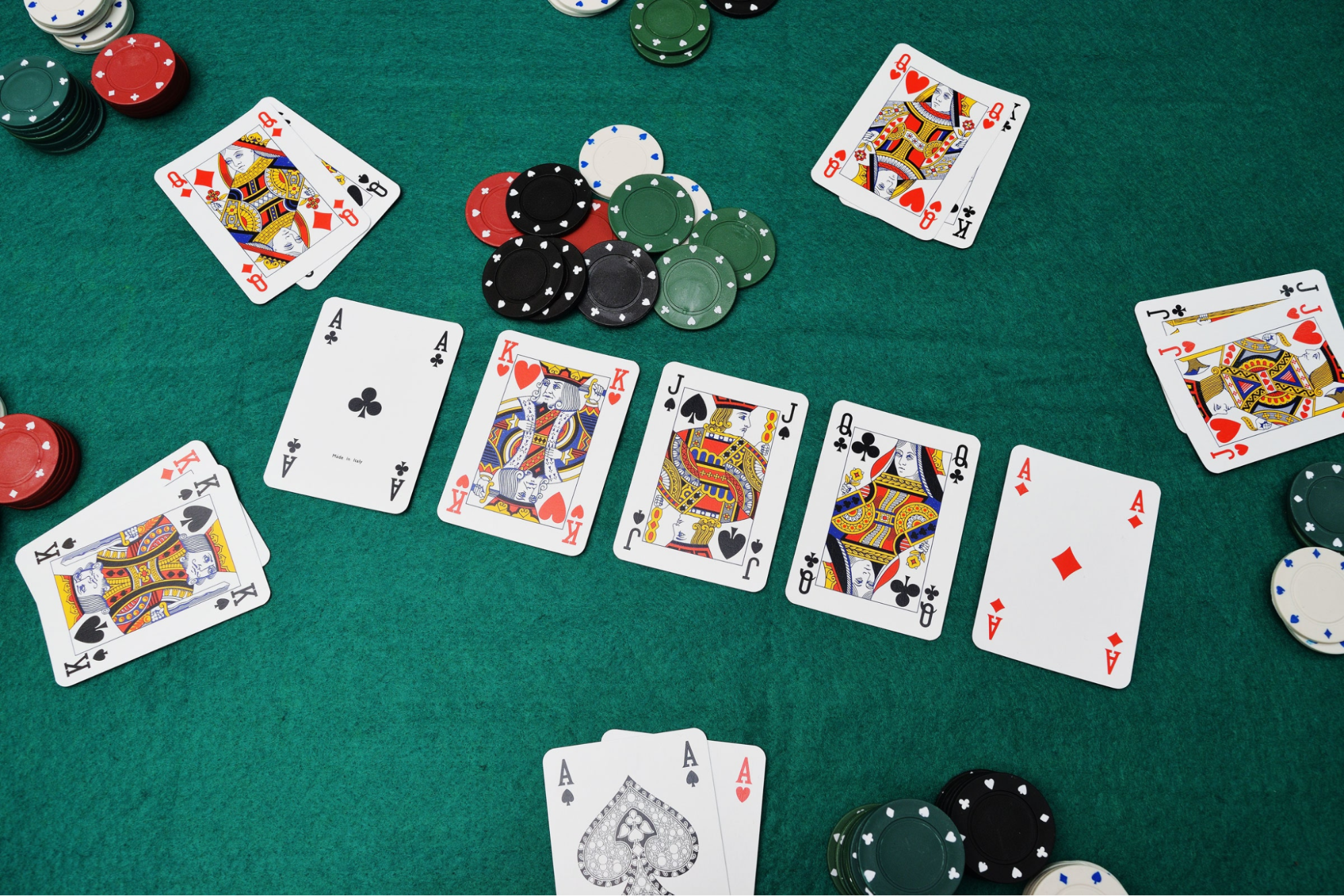 Game bài đổi thưởng mê đổi thưởng poker đầy hấp dẫn