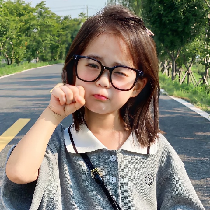 Ảnh đại diện em bé cute 13