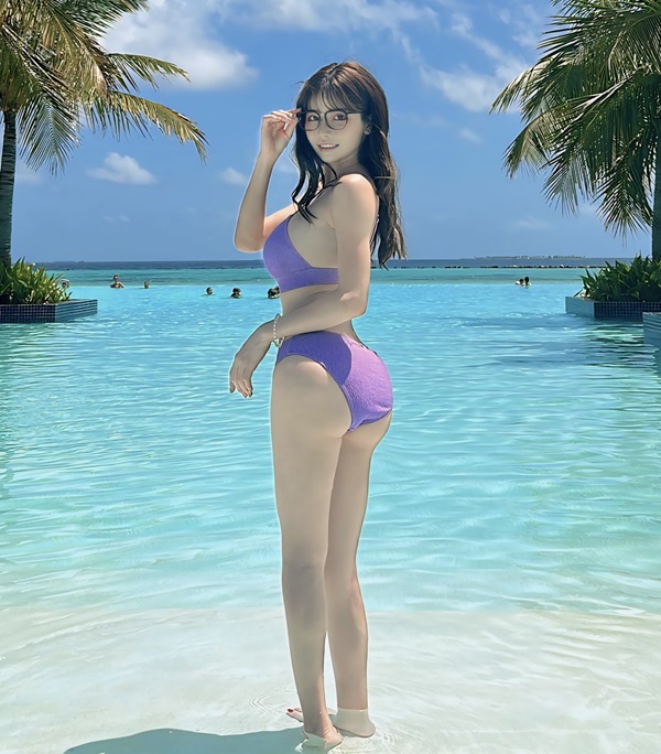 Ảnh Eimi Fukada bikini 6