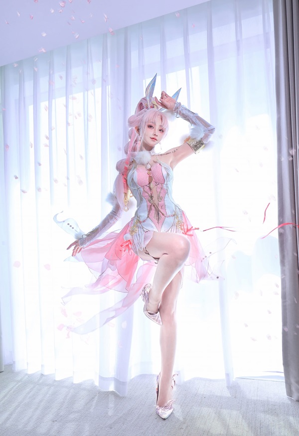 Ảnh gái xinh cosplay 13