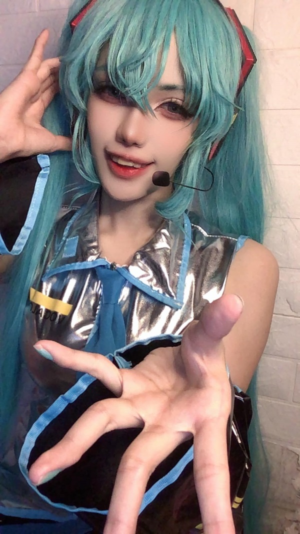 Ảnh cosplay Hatsune Miku 24