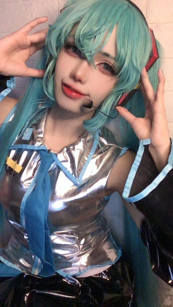 Ảnh cosplay Hatsune Miku 25