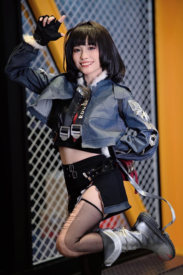 Ảnh cosplay Jane Doe 1