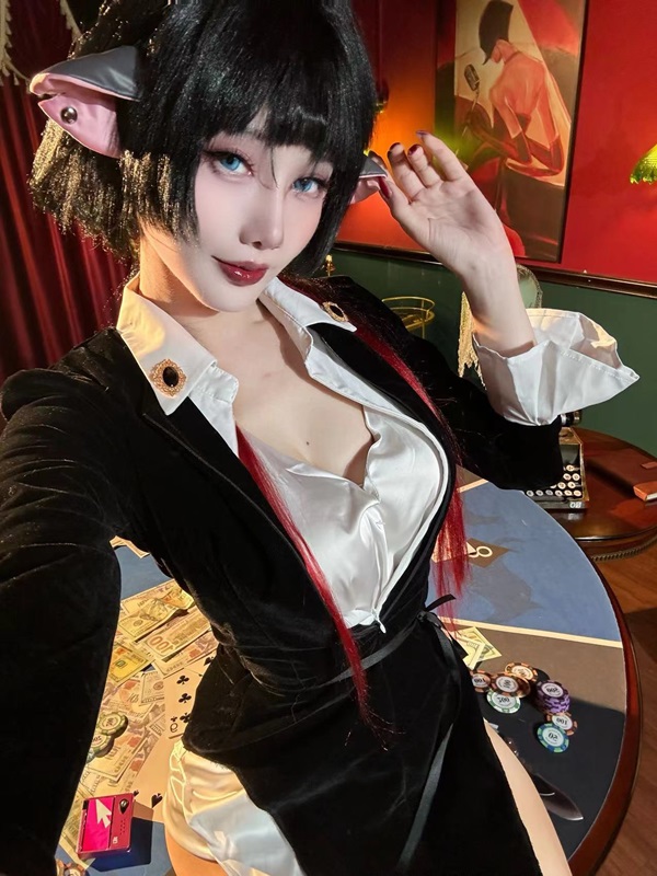 Ảnh cosplay Jane Doe 11