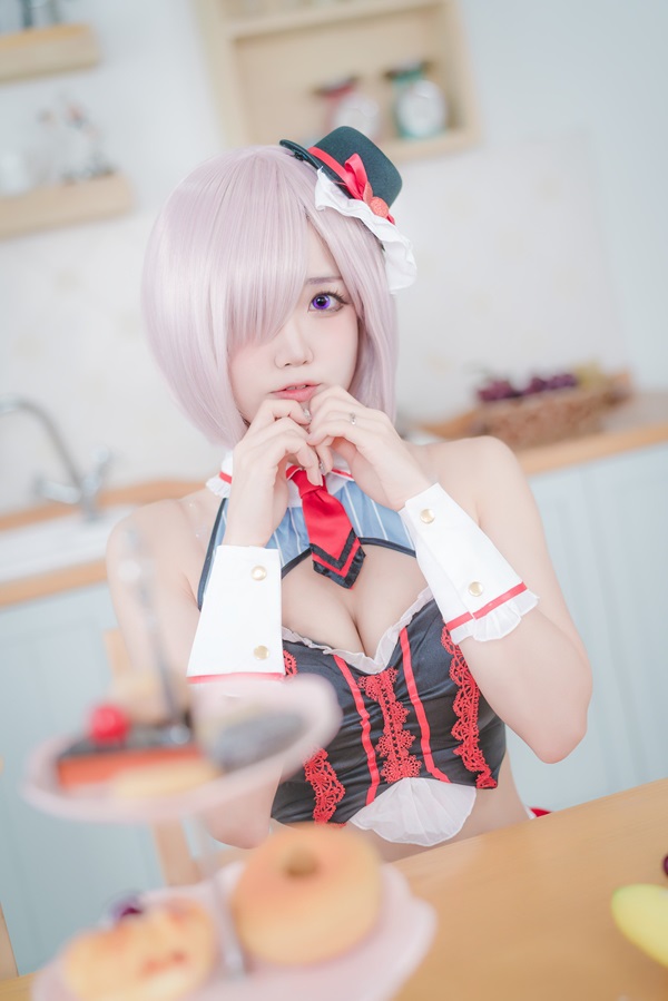 Ảnh Mash Kyrielight cosplay 13