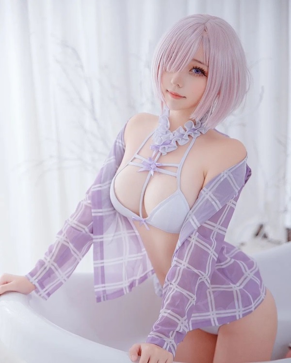 Ảnh Mash Kyrielight cosplay 4