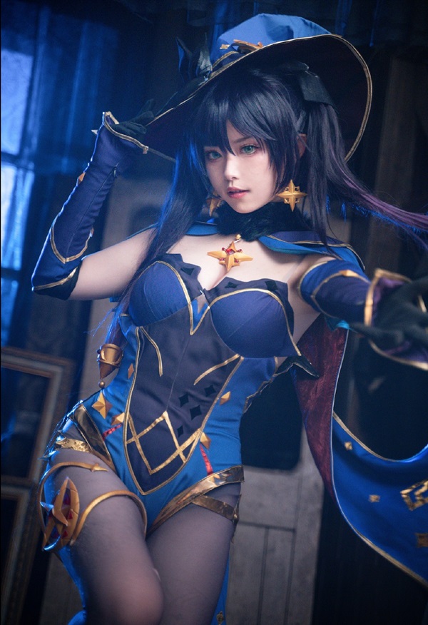 Ảnh Mona cosplay 18