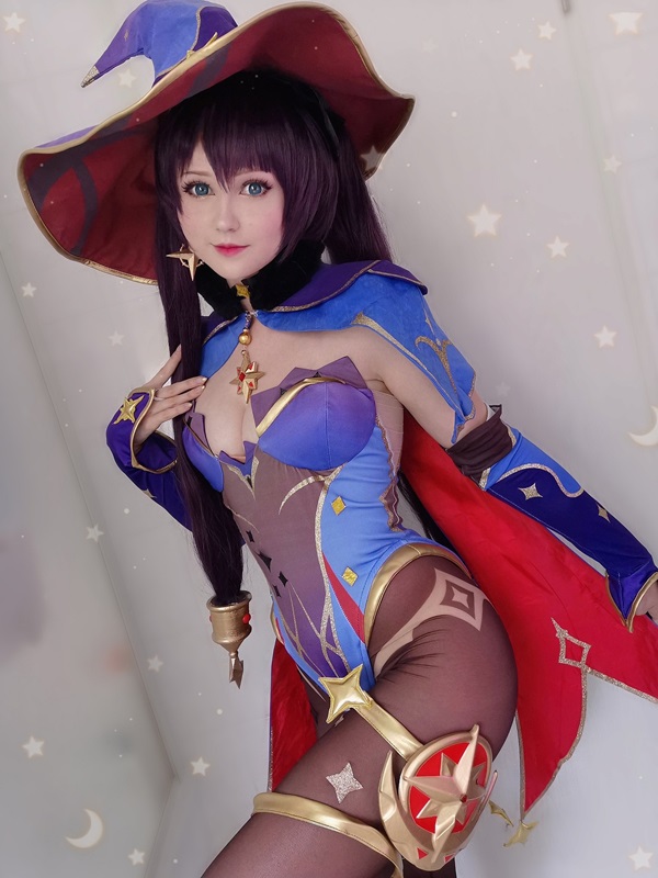 Ảnh Mona cosplay 28