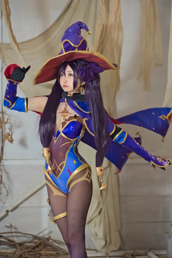 Ảnh Mona cosplay 29