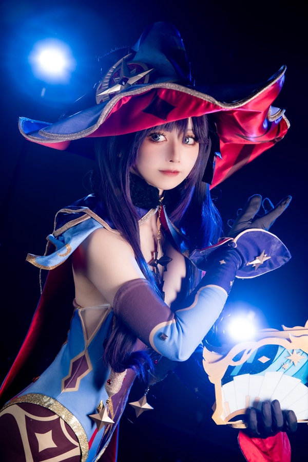 Ảnh Mona cosplay 39