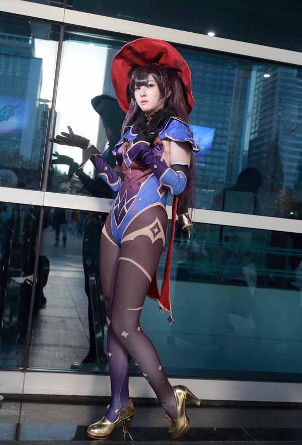 Ảnh Mona cosplay 5