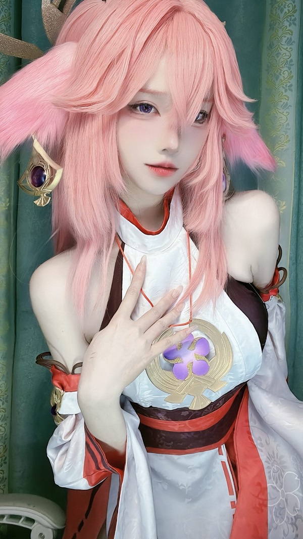 Ảnh Yae Miko cosplay 16