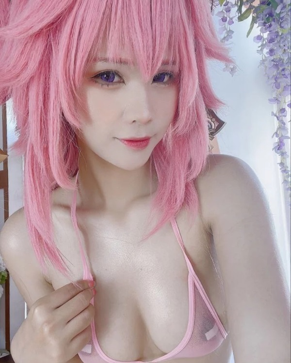 Ảnh Yae Miko cosplay 25