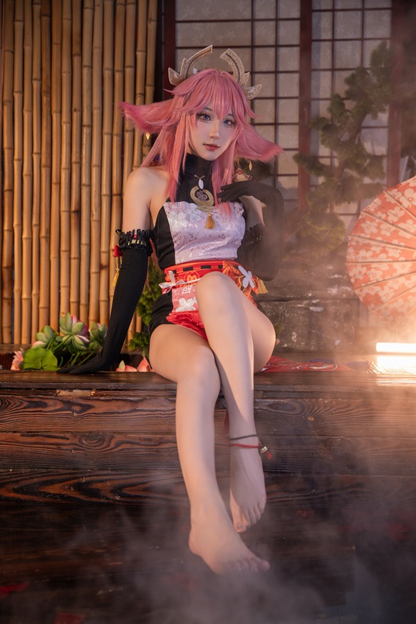 Ảnh Yae Miko cosplay 37