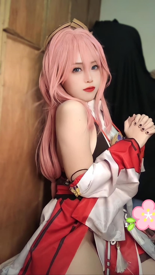 Ảnh Yae Miko cosplay 38